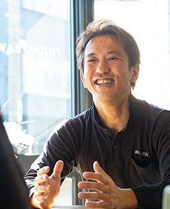代表取締役　藤野 信介